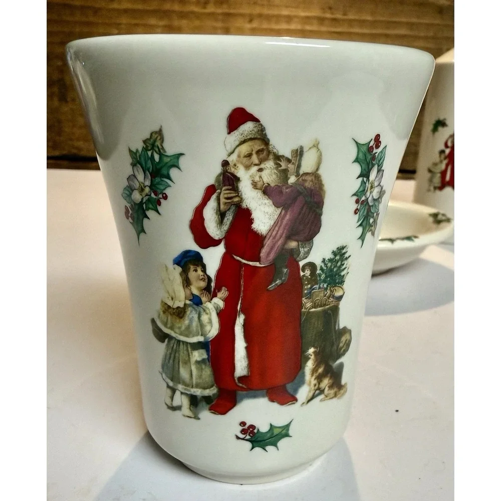 Vintage 4 Piece Crowne Oakes Designs Ceramic Bathroom Set England Santa Holly